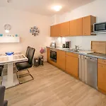 Komfortplus Appartement mit 1 Schlafzimmer und Balkon im Obergeschoss 205