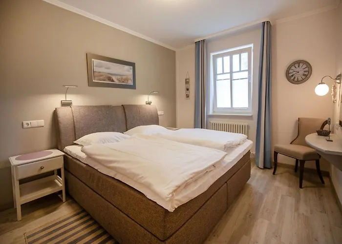 Komfortplus Appartement mit 1 Schlafzimmer und Balkon im Obergeschoss 205